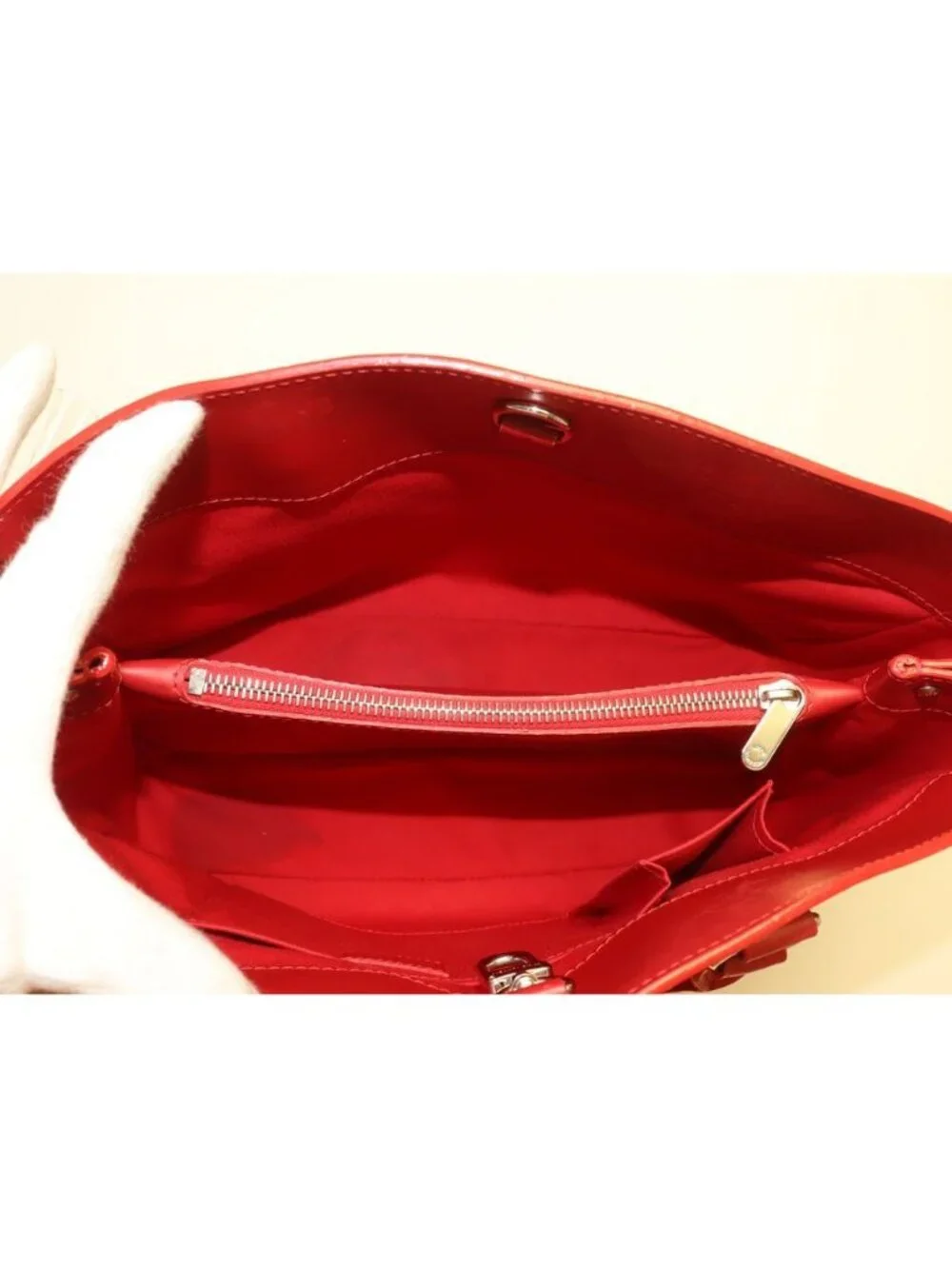 Louis Vuitton Passy PM Epi Handbag